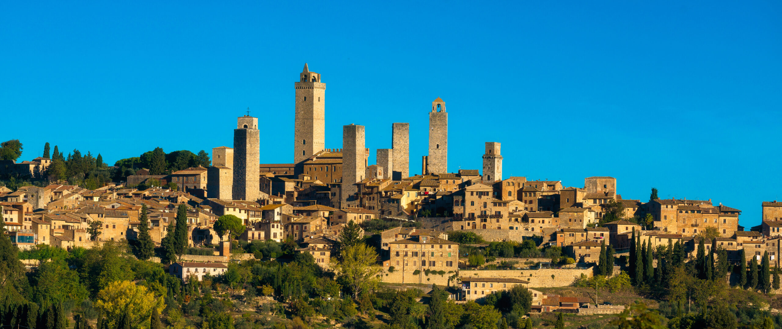 San Gimignano, medieval town, Tuscany, Italy, European travel, UNESCO World Heritage, medieval towers, countryside panorama, Tuscany landscapes, Italian charm, Tuscan hills.